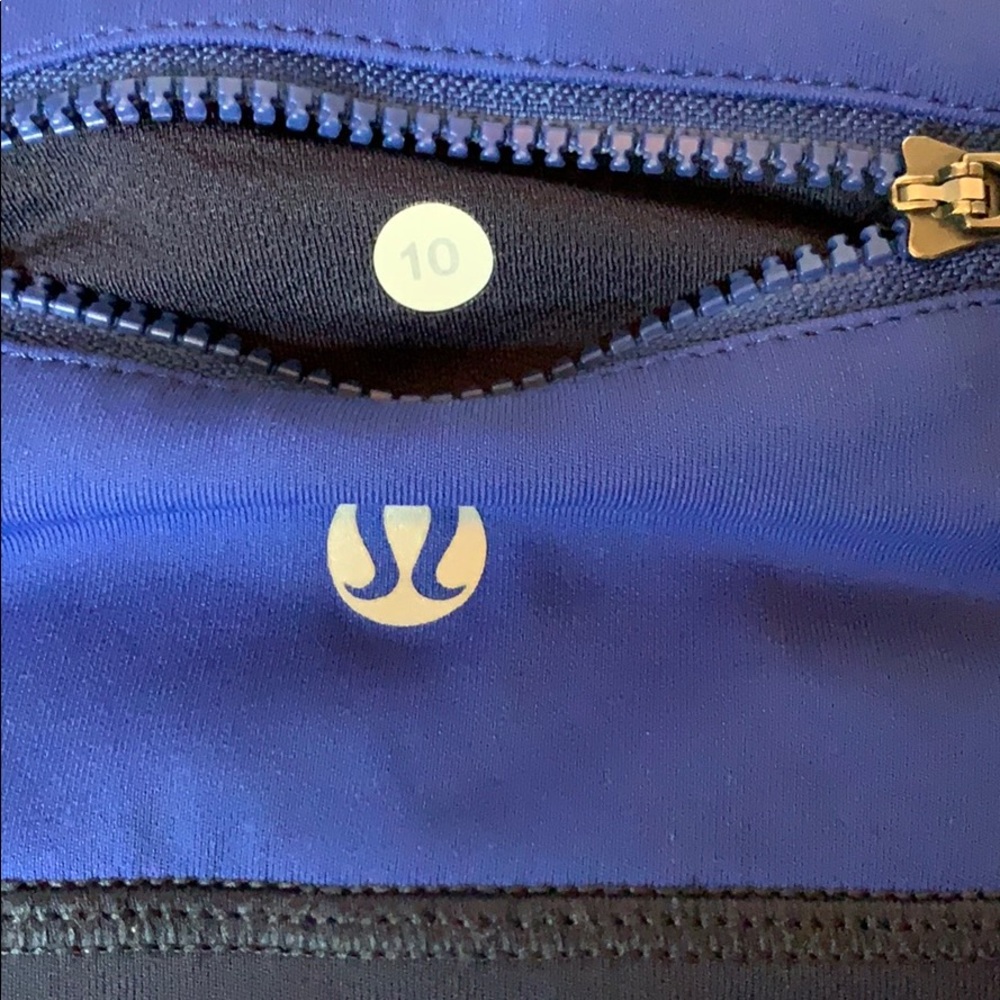 Lululemon Illumina Capri size 10 - Picture 2 of 9